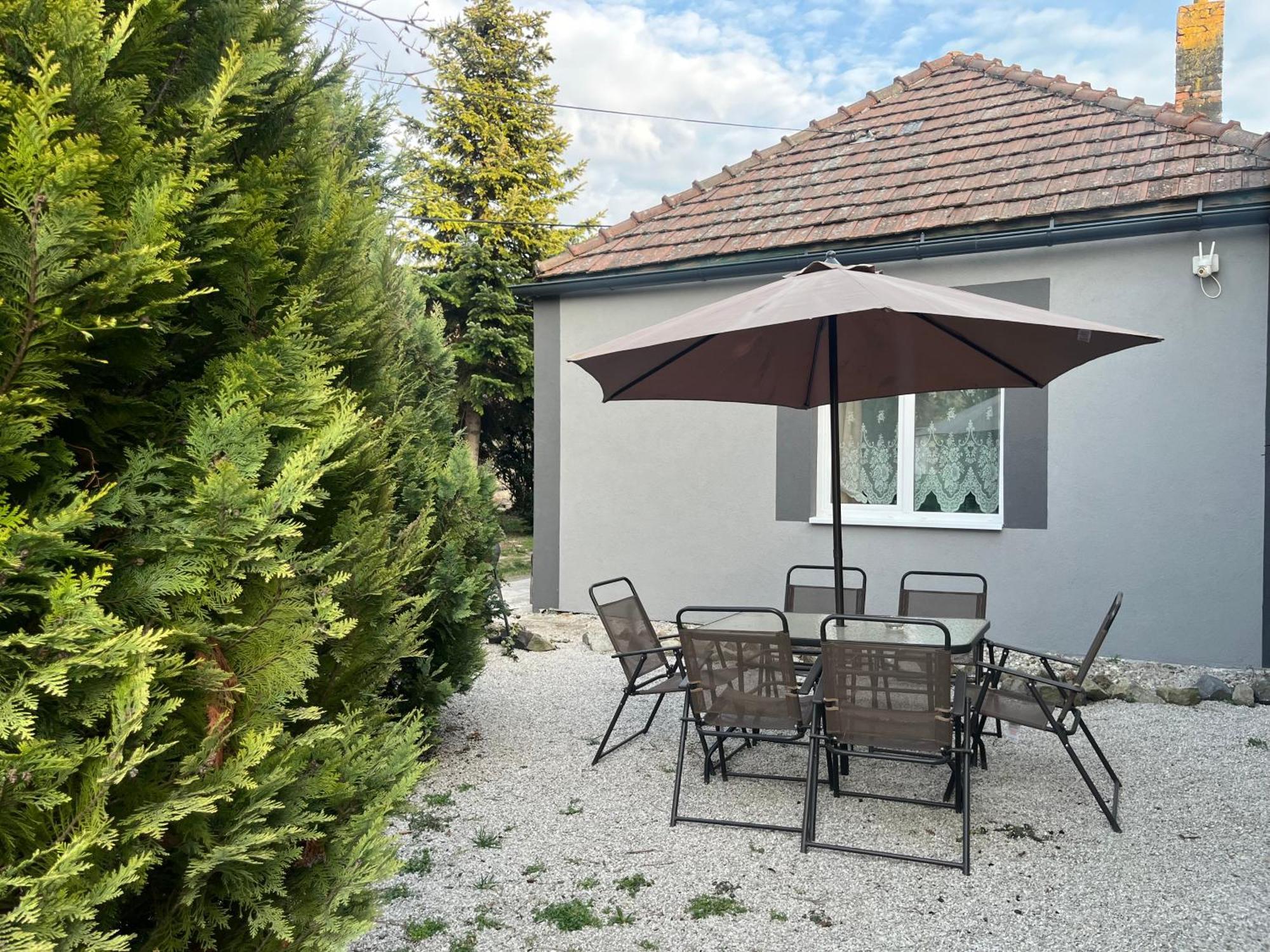 Dom Alex Pri Kupalisku Thermalpark Dunajská Streda Exterior foto